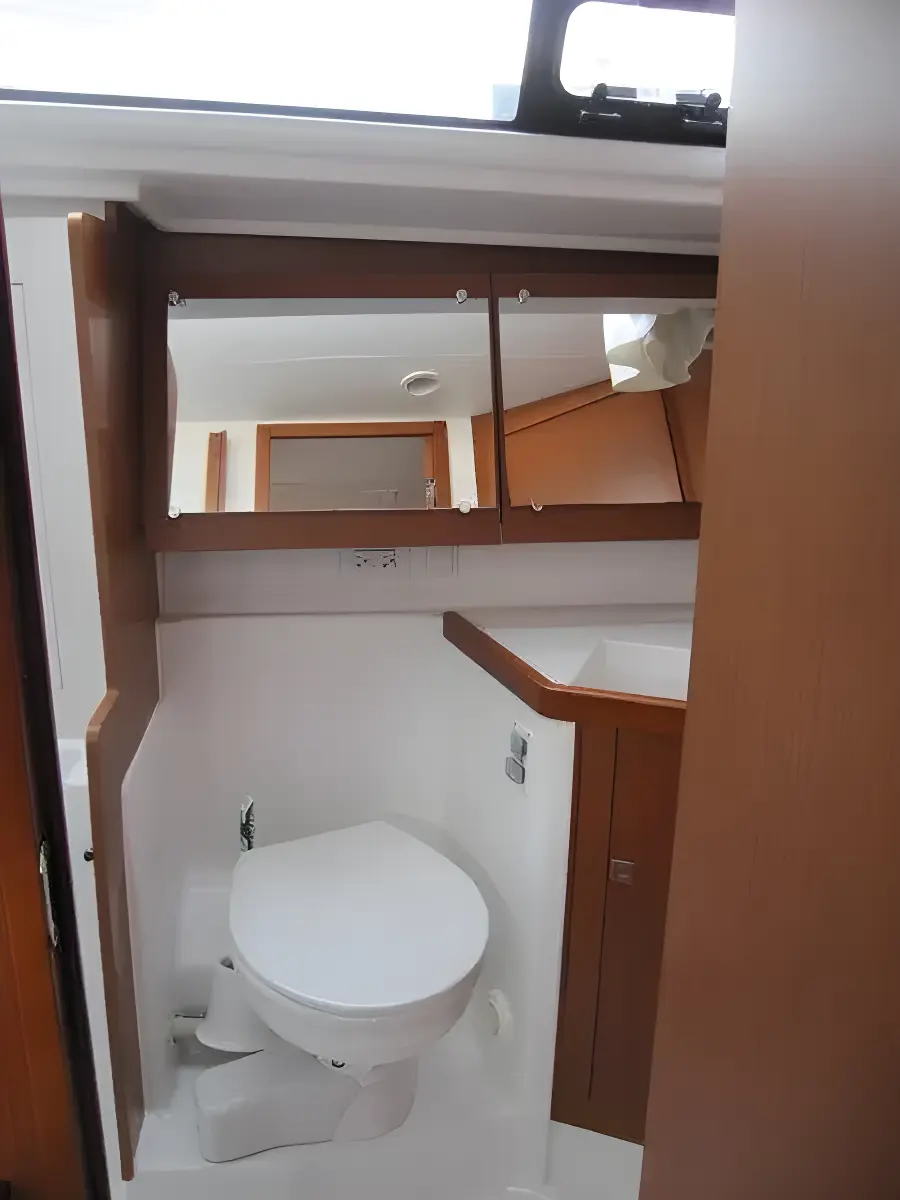 Thumbnail von Beneteau Oceanis 45