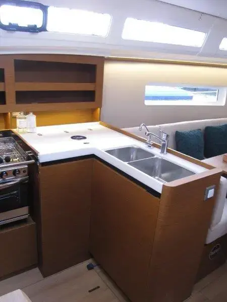 Thumbnail von Jeanneau Sun Odyssey 380