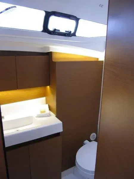 Thumbnail von Jeanneau Sun Odyssey 380