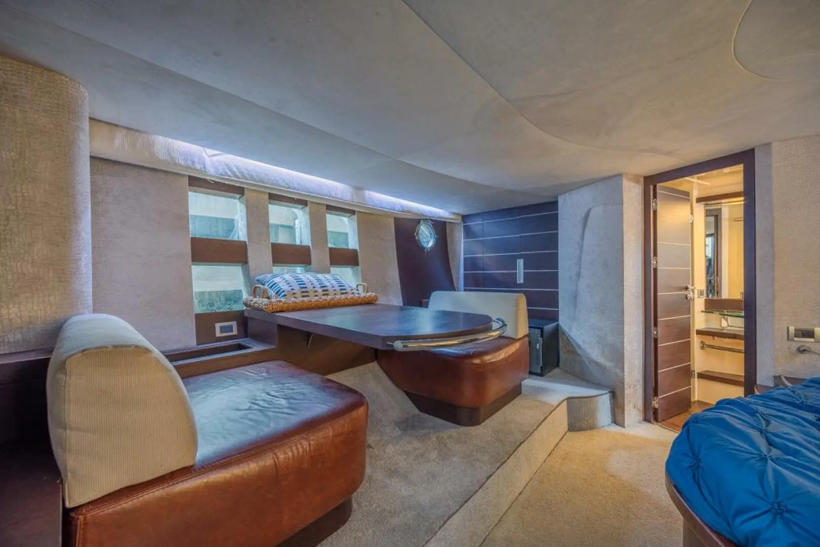 Thumbnail von Azimut 68