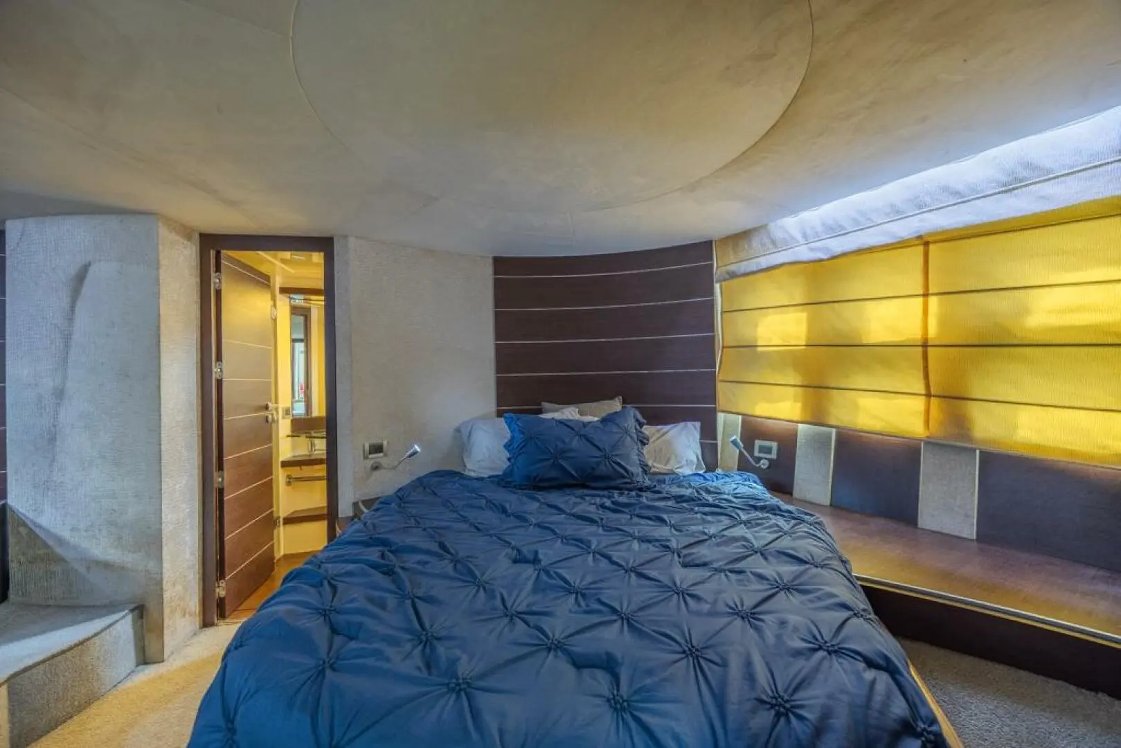 Thumbnail von Azimut 68