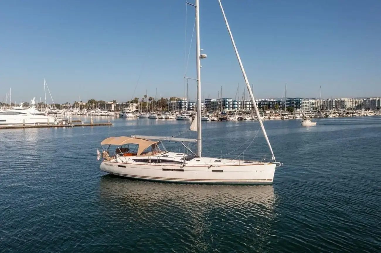 Jeanneau Yachts 53 Shenanigans