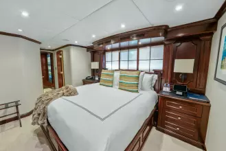 Thumbnail von Trinity Yachts Tri-Deck NICOLE EVELYN