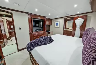 Thumbnail von Trinity Yachts Tri-Deck NICOLE EVELYN