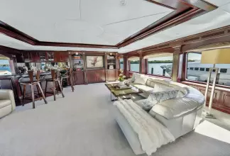 Thumbnail von Trinity Yachts Tri-Deck NICOLE EVELYN