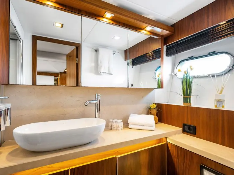 Thumbnail von Sunseeker Predator 64 AQVA