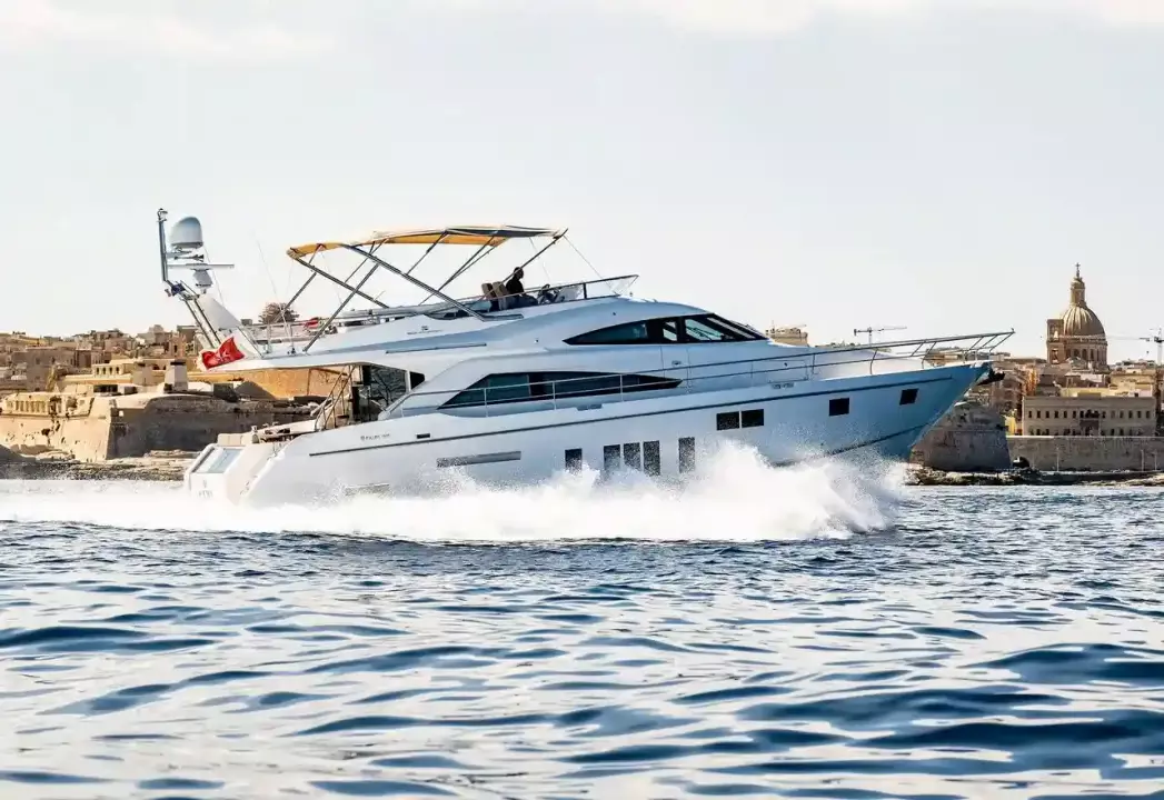 Fairline Squadron 65 LANA