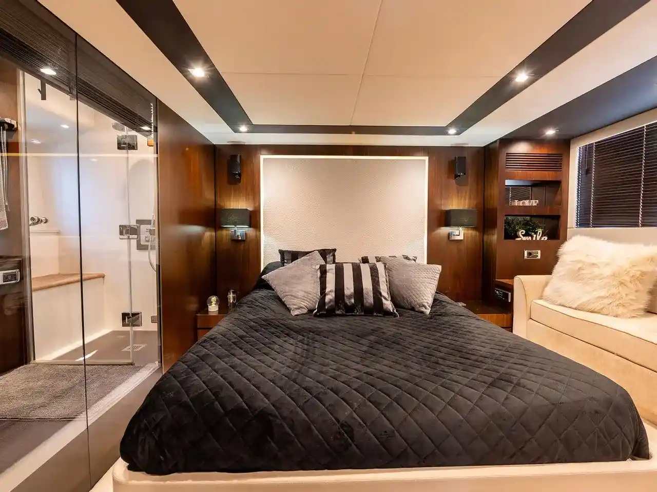 Thumbnail von Fairline Squadron 65 LANA