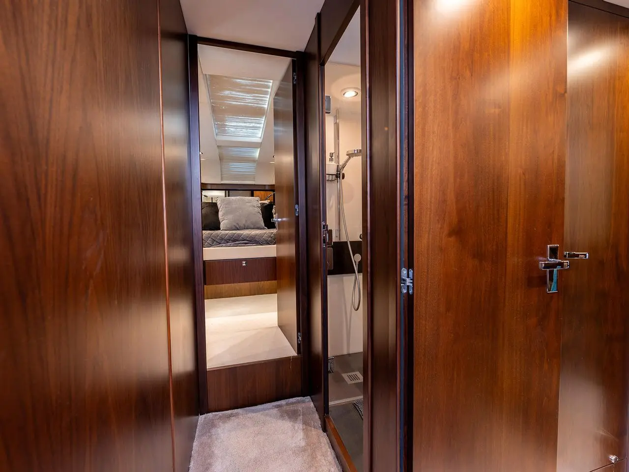 Thumbnail von Fairline Squadron 65 LANA