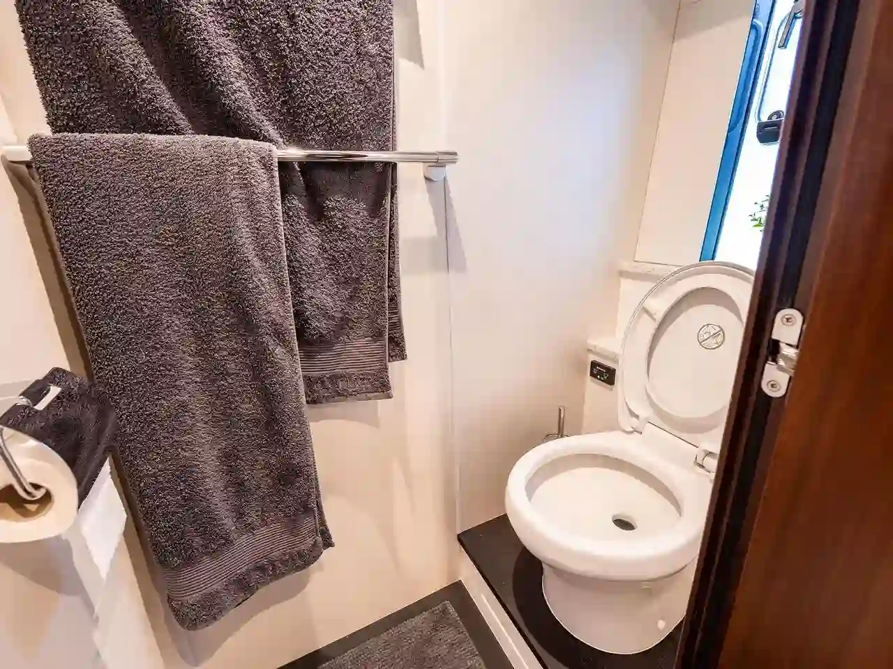 Thumbnail von Fairline Squadron 65 LANA