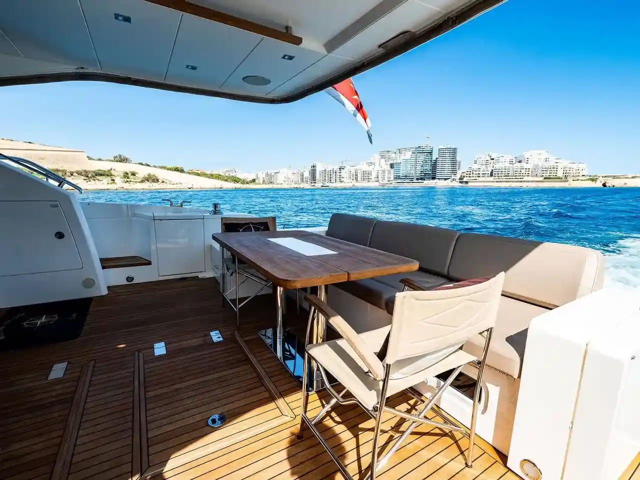 Thumbnail von Fairline Squadron 65 LANA