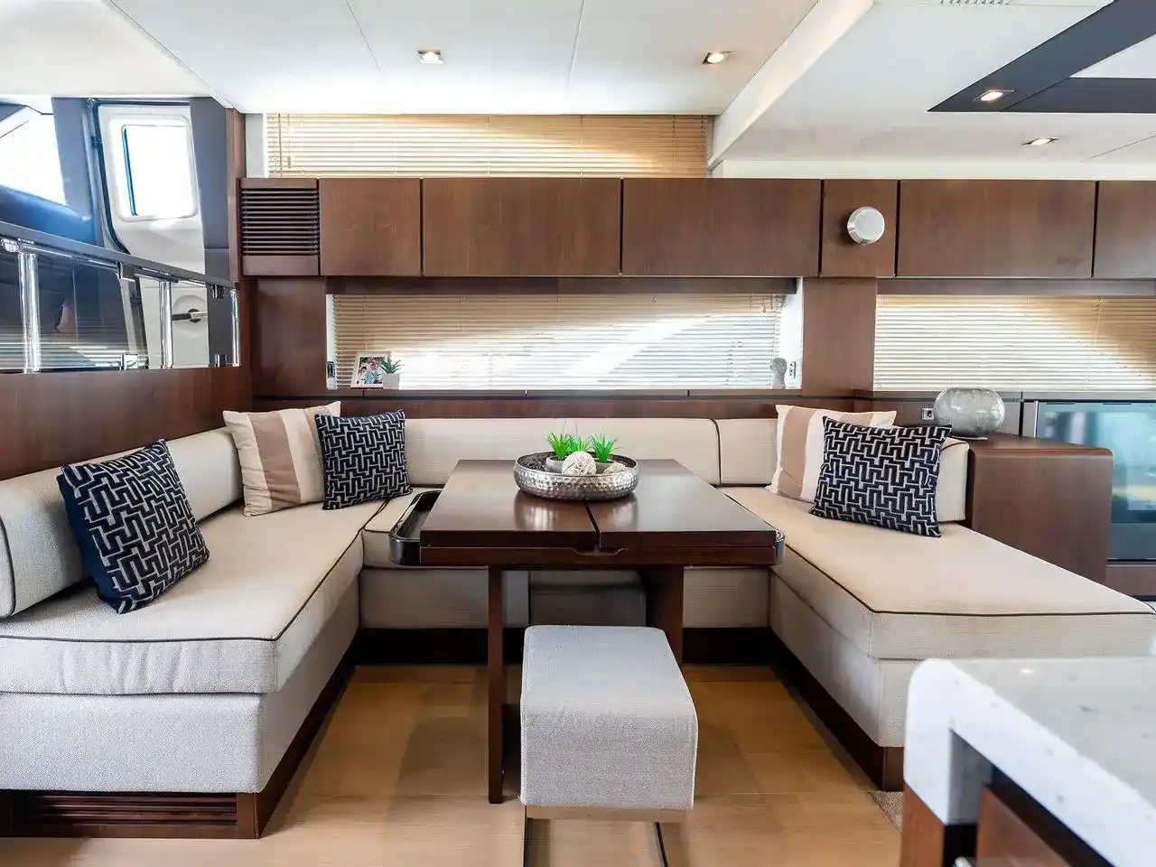 Thumbnail von Fairline Squadron 65 LANA