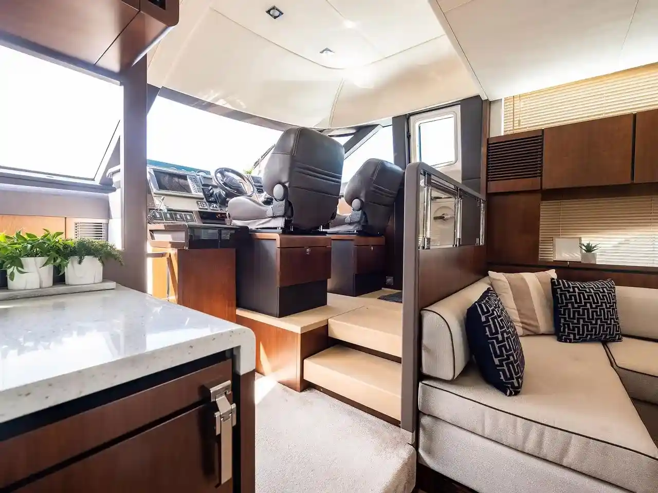 Thumbnail von Fairline Squadron 65 LANA