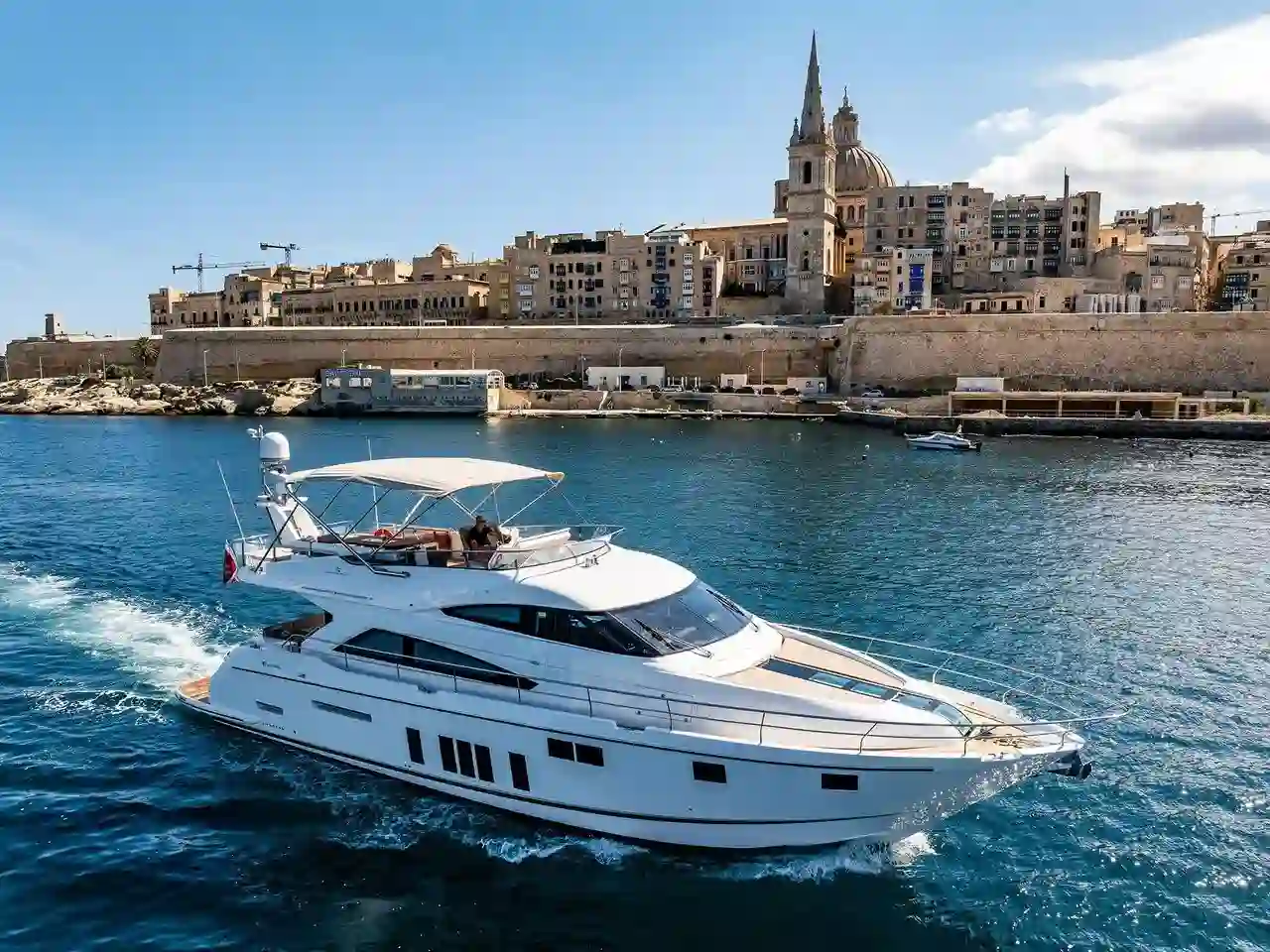 Thumbnail von Fairline Squadron 65 LANA