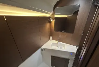 Thumbnail von Beneteau Oceanis 40.1