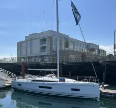 Thumbnail von Beneteau Oceanis 40.1