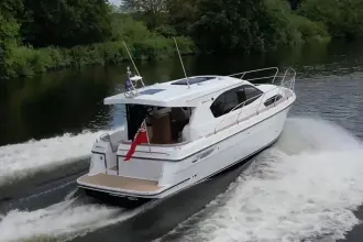 Thumbnail von Haines 32 Offshore