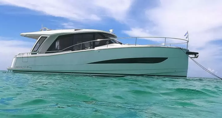 Greenline 39 Hybrid Latitude Adjustment