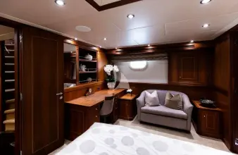 Thumbnail von Palmer Johnson Raised Pilot House INVICTUS