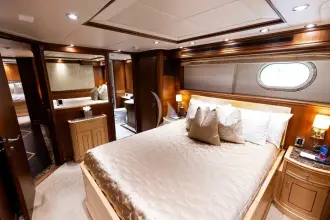 Thumbnail von Palmer Johnson Raised Pilot House INVICTUS