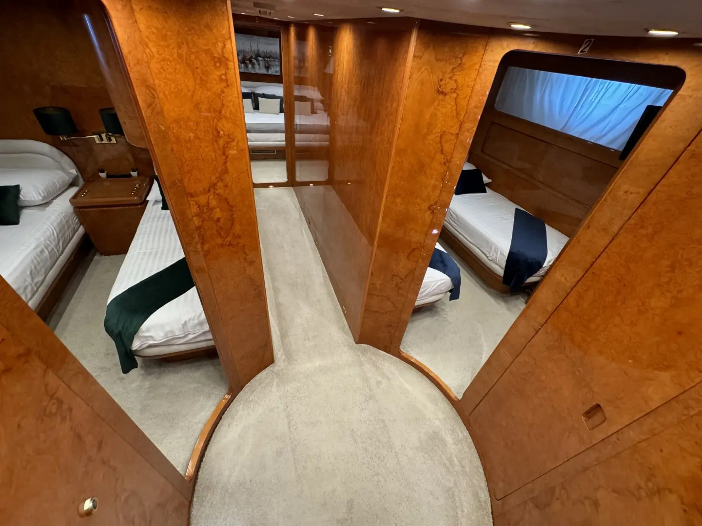 Thumbnail von Admiral 27