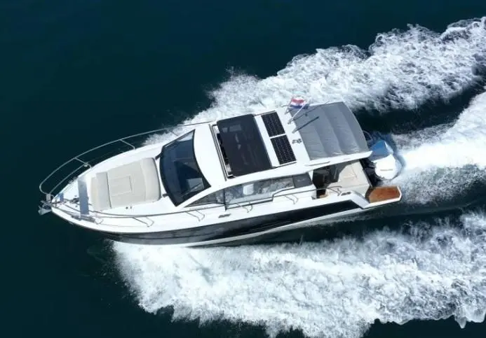 Thumbnail von Sealine C335