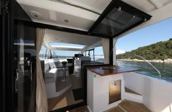 Thumbnail von Sealine C335