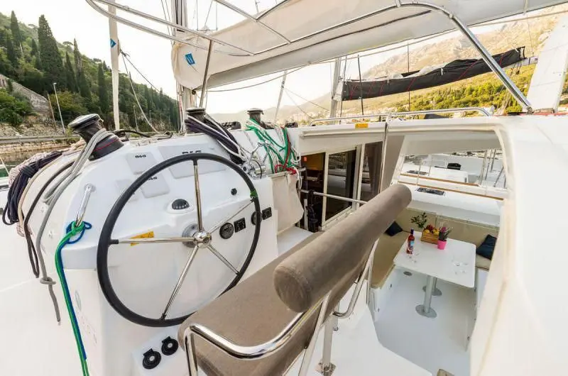 Thumbnail von Lagoon 400 S2