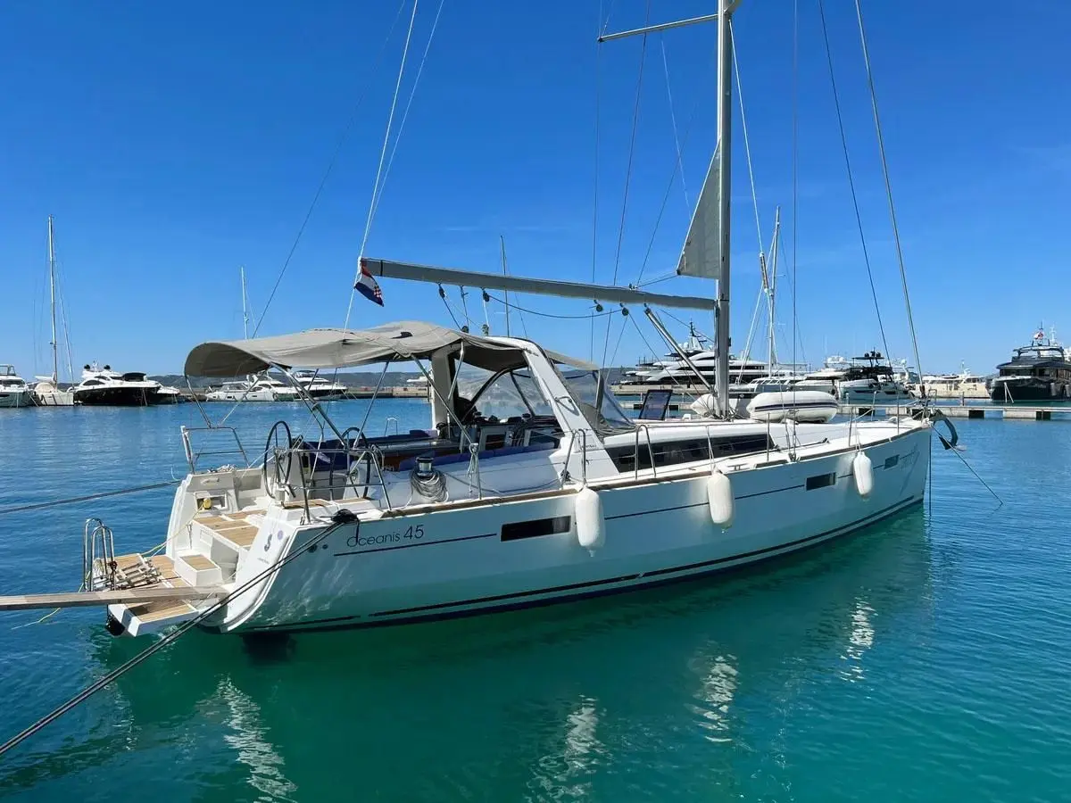 Beneteau Oceanis 45