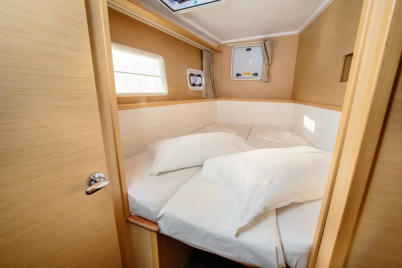 Thumbnail von Lagoon 400 S2