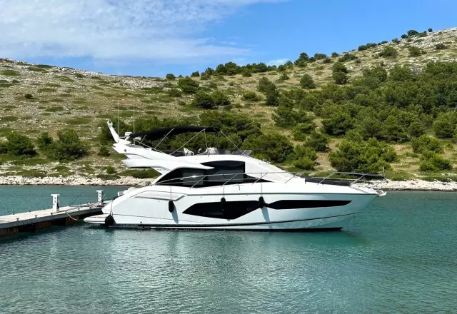 Sunseeker Manhattan 52 M52