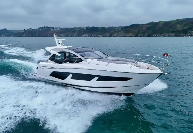 Sunseeker Predator 50 MAVİ KADRO