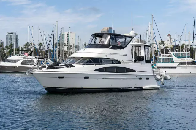 Carver 396 Motor Yacht Aft Cabin