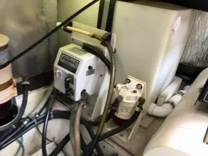 Thumbnail von Carver 396 Motor Yacht Aft Cabin