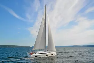 Thumbnail von Bavaria C42 STOCK BOAT