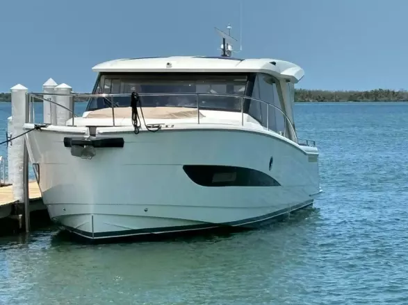 Greenline 39 Fully Charged