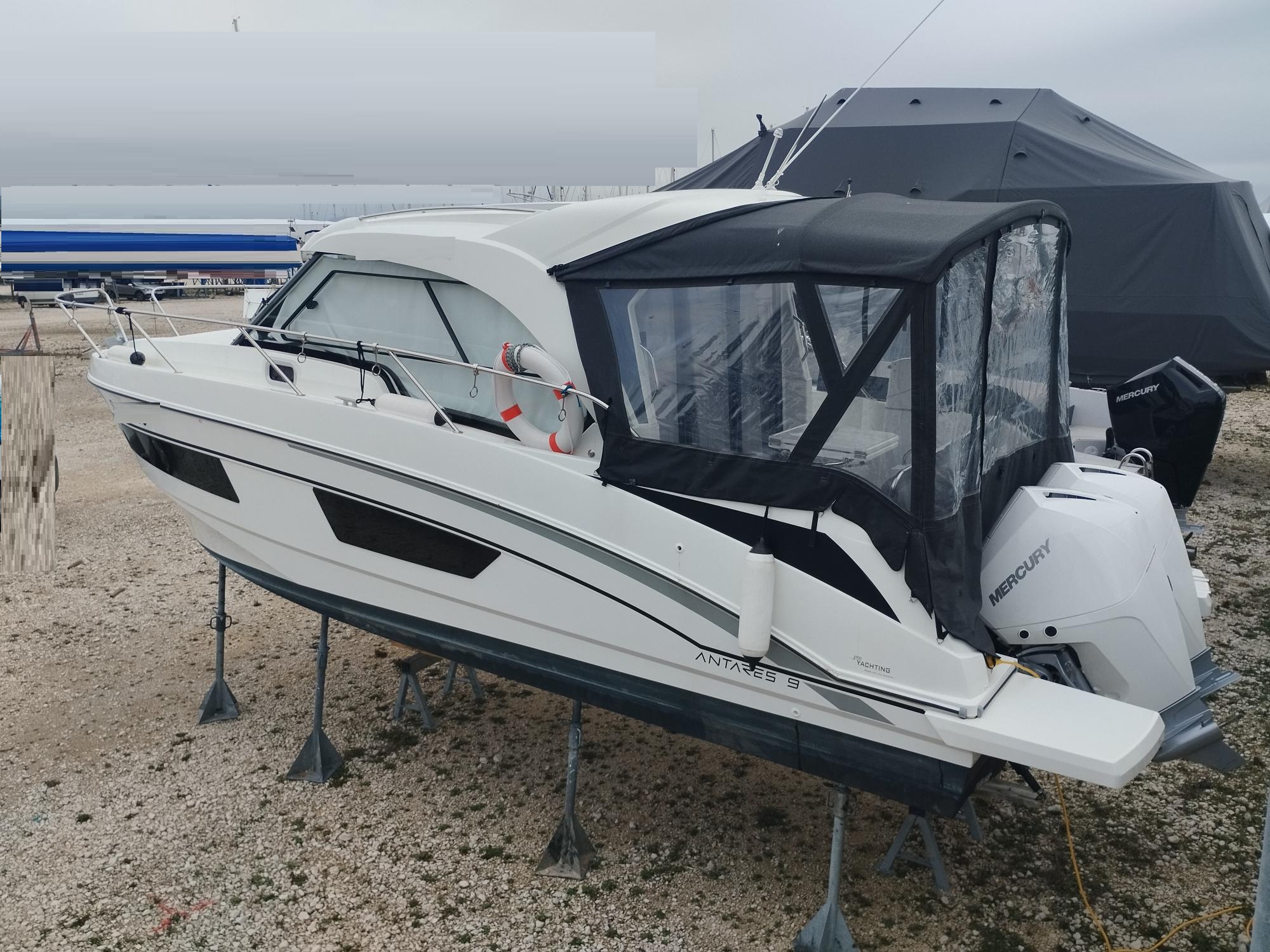 Thumbnail von Bénéteau Antares 9 OB