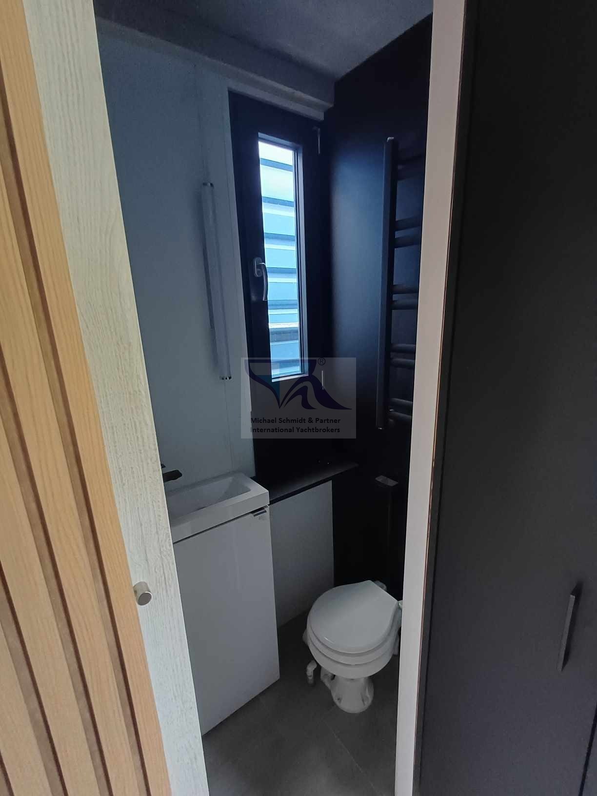 Thumbnail von Shogun Houseboat Mobil