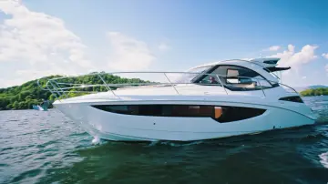 Thumbnail von Galeon 335 HTS