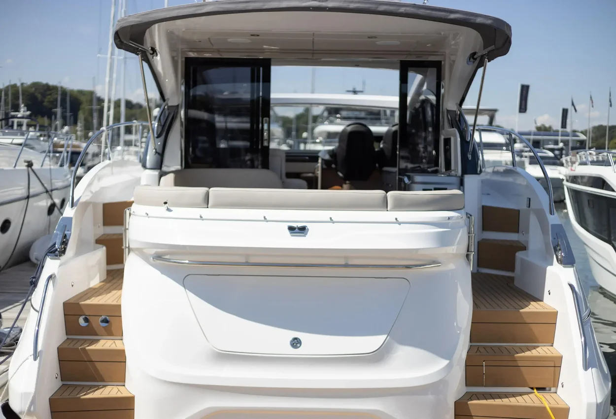 Thumbnail von Princess V50 3 CABIN DECK VERSION