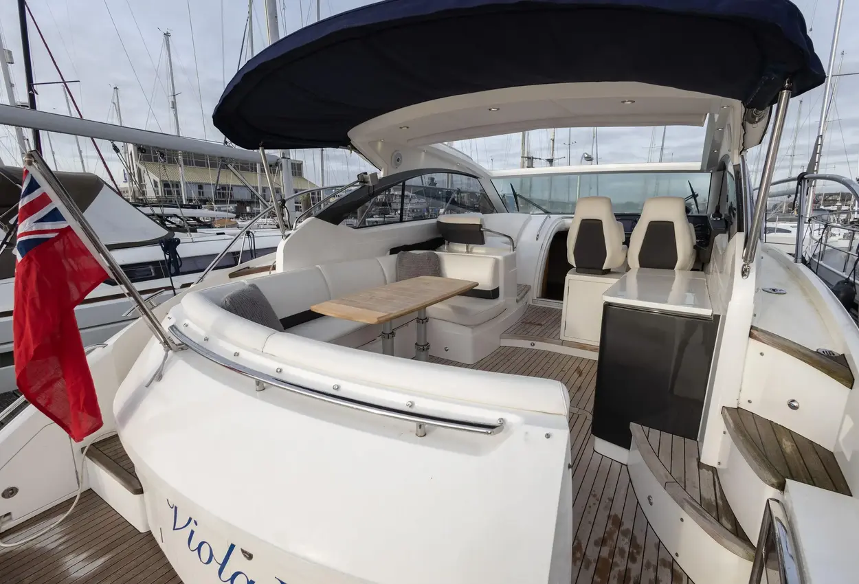 Thumbnail von Princess V39 Viola III