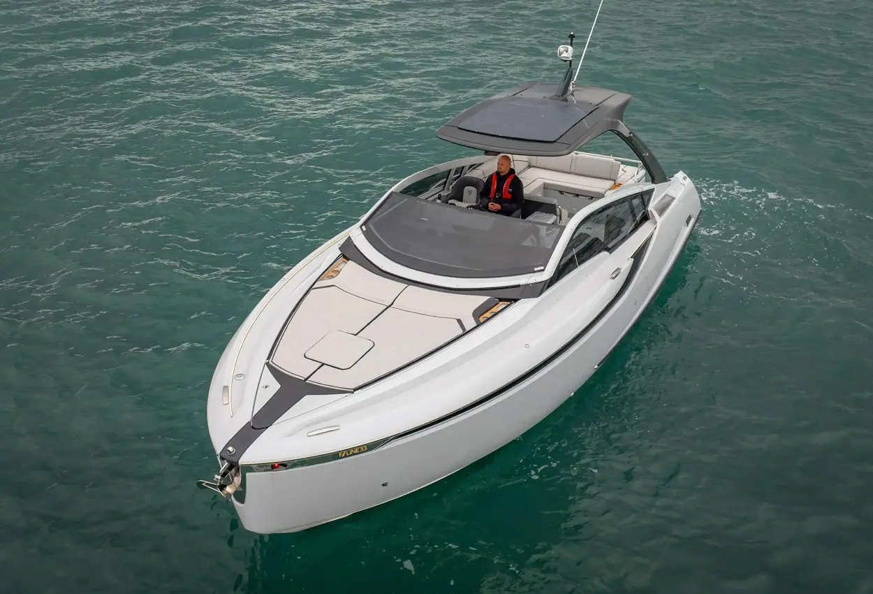 Thumbnail von Fairline F Line 33 AY2295