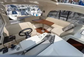 Thumbnail von Prestige 42s