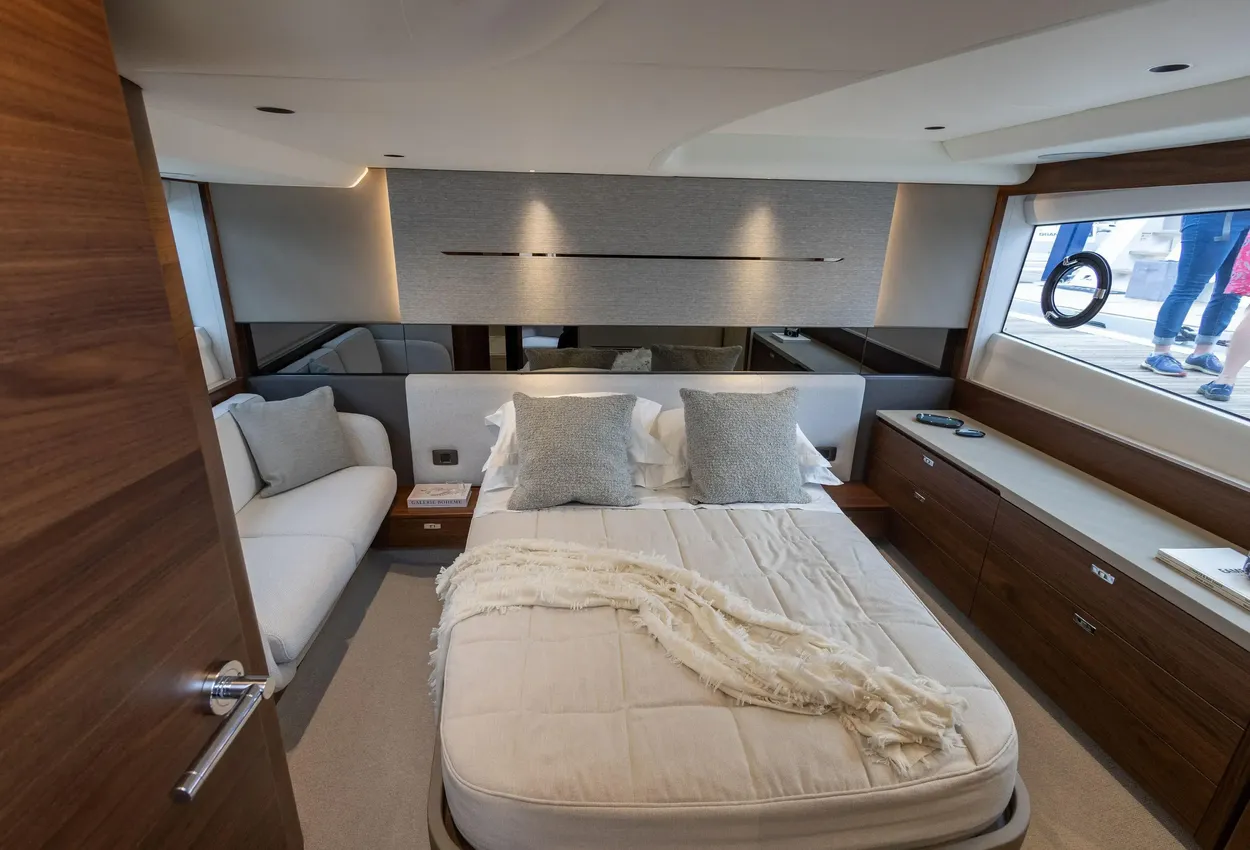 Thumbnail von Princess V50 Eos