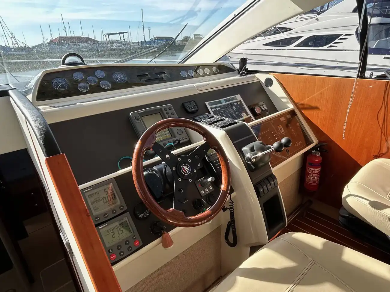 Thumbnail von Fairline Phantom 46