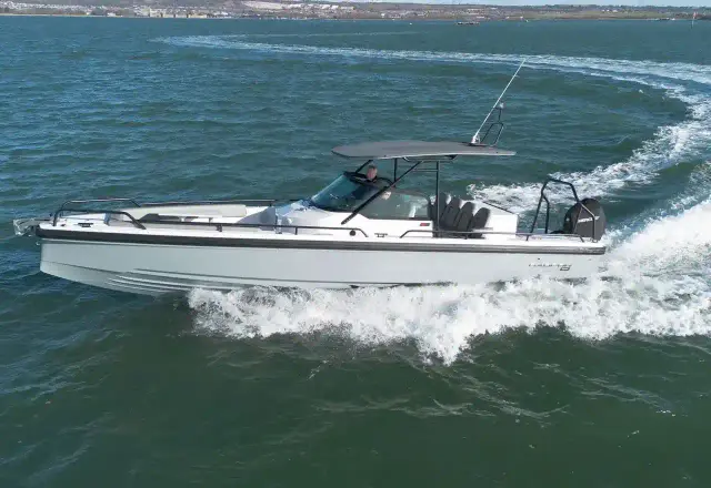 Axopar 28 T Top TALON