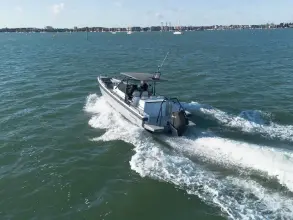 Thumbnail von Axopar 28 T Top TALON