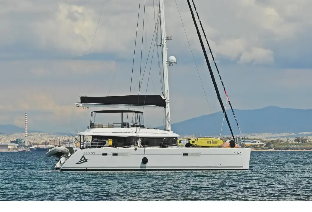 Lagoon 560 Avra