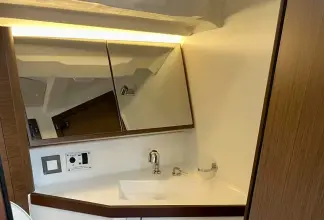 Thumbnail von Beneteau Oceanis 46.1