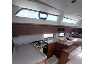 Thumbnail von Beneteau Oceanis 51.1